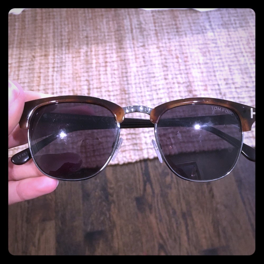 Brown sunglasses